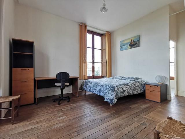 MURS ERIGNE APPARTEMENT T4 MEUBLï¿½E