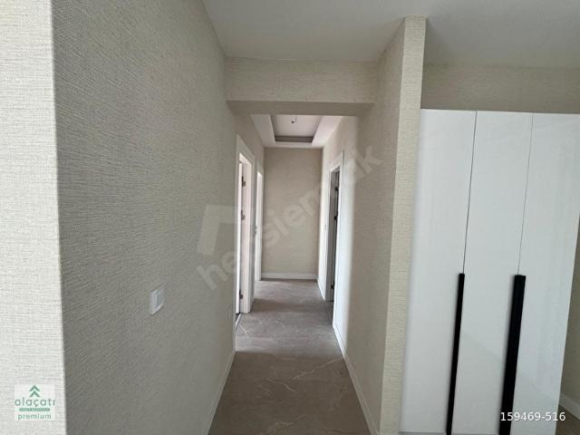 MÜRSEL ULUÇ'TA 2+1 EBEVEYN BANYOLU KREDİLİ KATTA SIFIR DAİRE