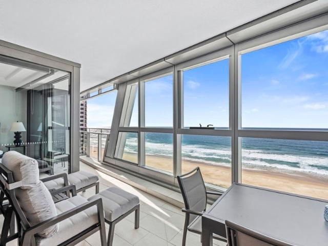 MUST BE SOLD ABSOLUTE BEACHFRONT ON THE SAND INCREDIBLE BUYING