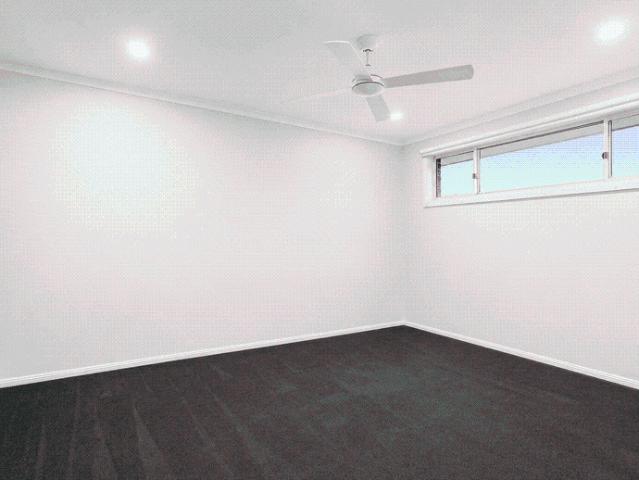 MUST SEE, LARGE 4 BEDROOM FAMILY HOME!
