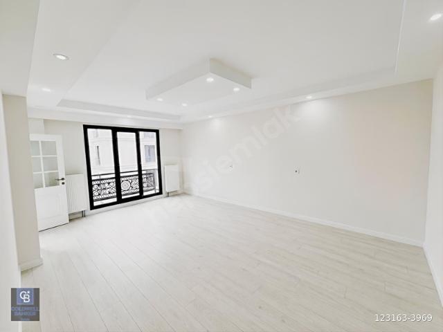 MUSTAFA KEMALDE SİTE İÇERİSİNDE 3+1 SATILIK DAİRE