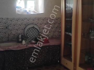 Mustafakemalpaşa Nın Orman Köyünde 440m2 Bahçeli 2 Katlı Eski Köy Evi