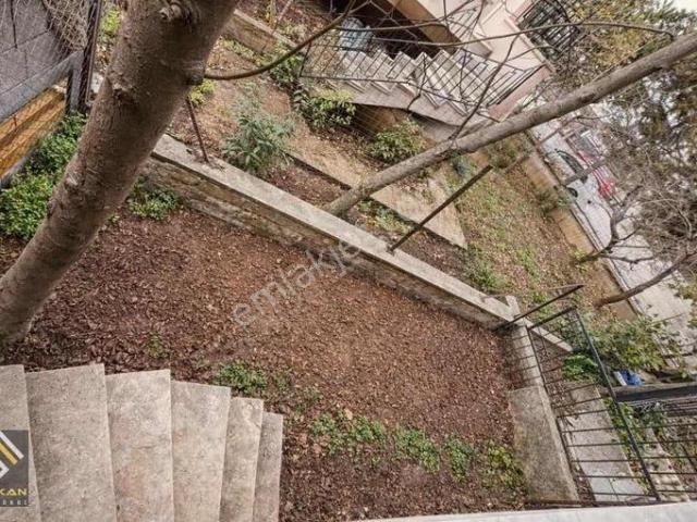 Müstakil Bahçeli Zemin Dahil 3 Katlı Kiralık