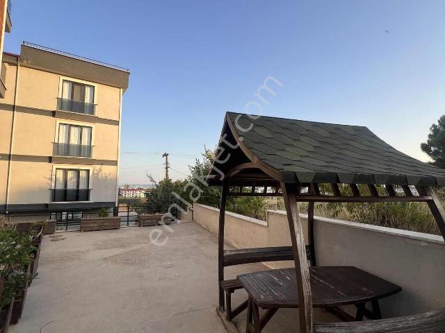 Müstakil Bahceli Sitede Kiralık 2+1 Daire