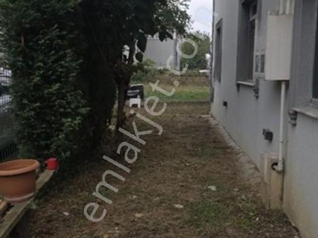 Müstakil Bahceli 120m2 Büyük Odalar Bahce Kullanımlı Kiralık