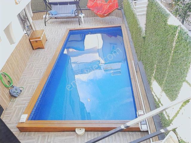 Kendine Ait Havuzlu Deniz Manzaralı Villa