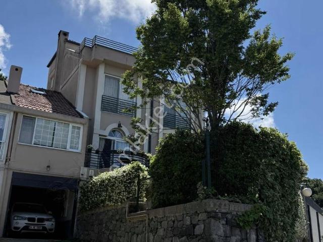 Müstakil İçi Revize Olmuş Oturuma Hazır Villa