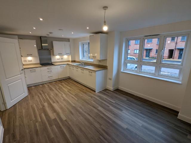 Mustoe Road, Frenchay, Bristol 1 bed apartment to rent £1,350 pcm £312 pw