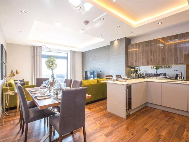 Muswell Hill, Muswell Hill, London N10, 2 bed flat to rent, £3,250 pcm | PrimeLocation
