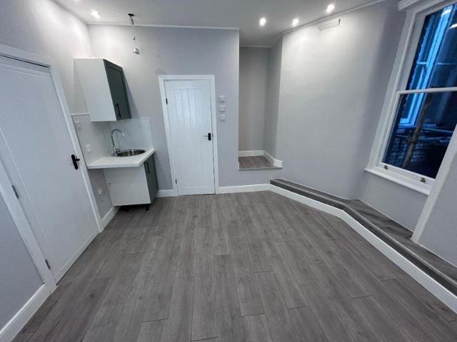 Muswell Hill N10 Brand New Studio