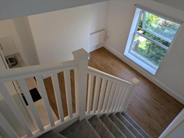 Muswell Hill Road, Muswell Hill, N10 1 bed apartment to rent £1,499 pcm £346 pw