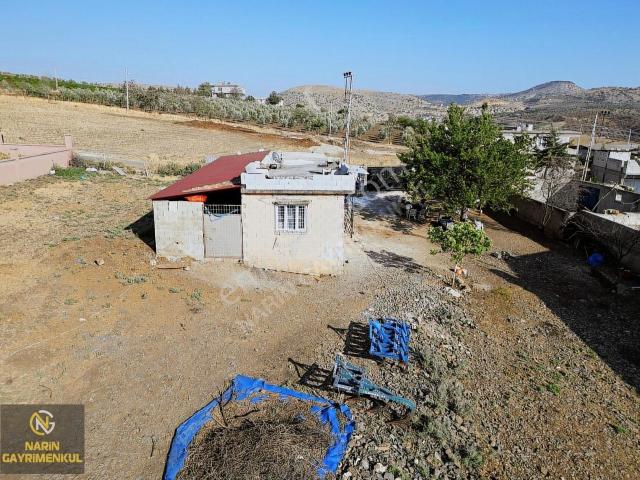 Musabeyli Belentepe 2600 M2 Ev + Ahırlar + Etrafı Çevrili
