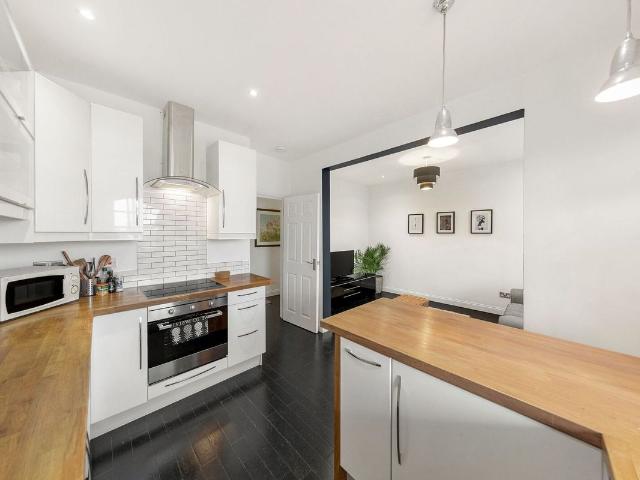 Musard Road, Barons Court, London W6, 1 bed flat to rent, £2,200 pcm | PrimeLocation