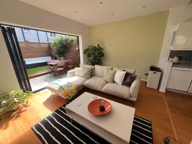 Musard Road, Barons Court W6, 2 bed maisonette to rent, £4,000 pcm | PrimeLocation
