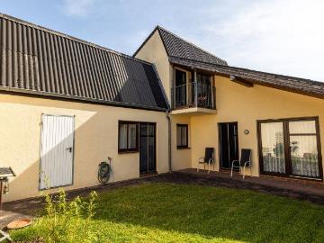 MUSEUMSGELÄNDE 141 m² WOHNFLÄCHE 5 ZIMMER 2 BÄDER GARAGE und GARTEN