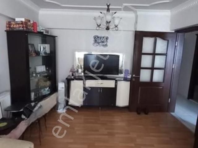 Muslihittin'de Güzel Konumda 2+1 Kapalı Mutfak Satılık Daire