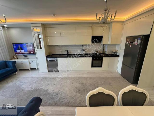 Muslu Emlaktan Cemılbey Caddesinde Full Yapılı 4+1 Daire