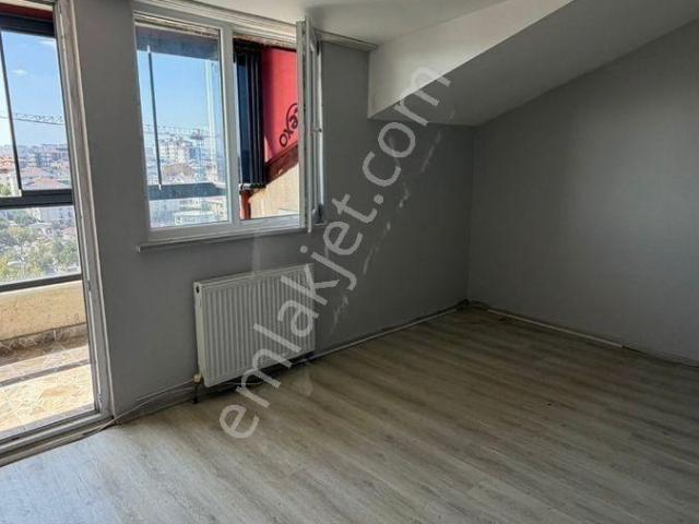 Müslüm Emlaktan Metrobüse Yakın Kiralık 2+1 Daire Yeni Bina!