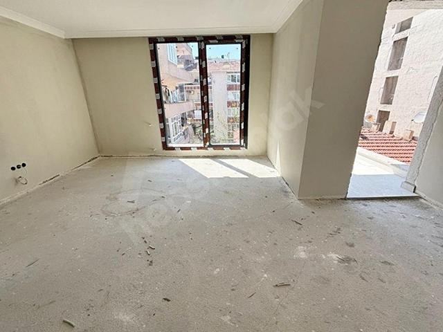 MÜSLÜM EMLAKTAN MERKEZDE SIFIR 2+1 METROBÜSE YÜRÜME MESAFESİNDE