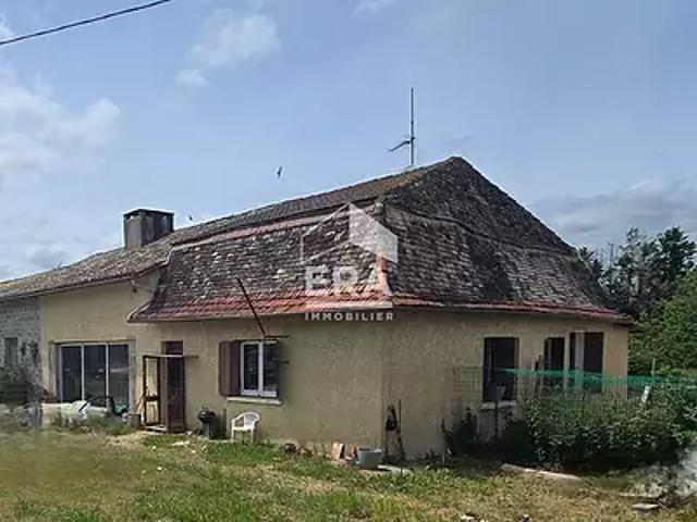 Saint Etienne de Puycorbier 24400 Achat / Vente maison 6 pièces t6 au dernier étage