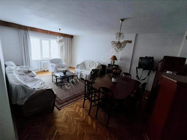 Muttalip Caddesi Üzerinde 135m 3+1 Asansörlü Daire