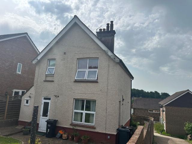 Mutton Hall Lane, Heathfield TN21, 1 bed flat to rent, £890 pcm | PrimeLocation