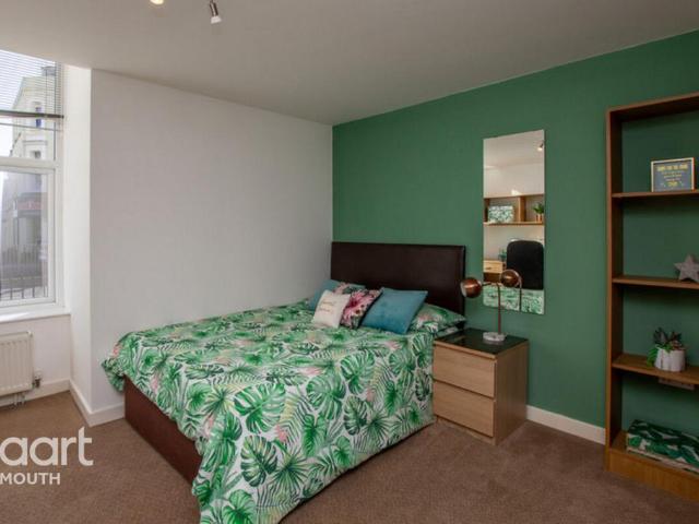 Mutley Plain, PLYMOUTH 1 bed flat to rent £568 pcm £131 pw