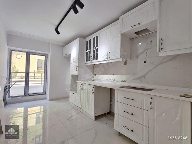 MUTLU MAH. BAHÇE KATINDA BALKONLU GENİŞ 3+1 DAİRE