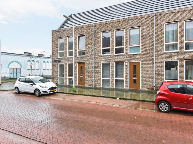 MVGM Te huur: Carboniastraat 10, deventer