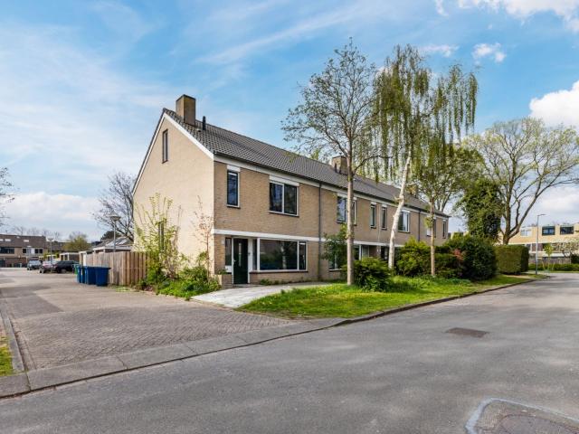MVGM Te huur: Debussystraat 86, alkmaar