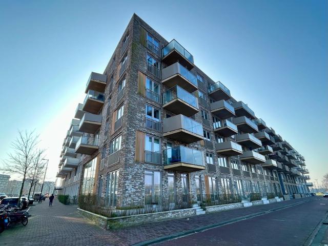 MVGM Te huur: Eef kamerbeekstraat 76, amsterdam
