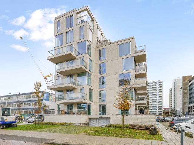 MVGM Te huur: Koningin wilhelminaplein 1118, amsterdam