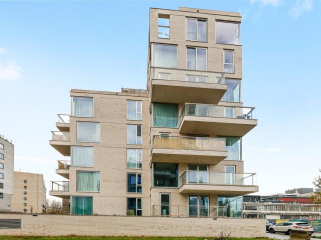 MVGM Te huur: Koningin wilhelminaplein 1124, amsterdam