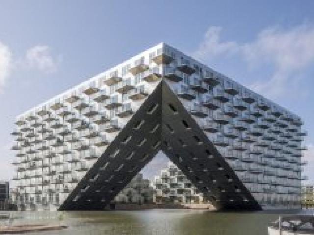MVGM Te huur: Haringbuisdijk 677, amsterdam
