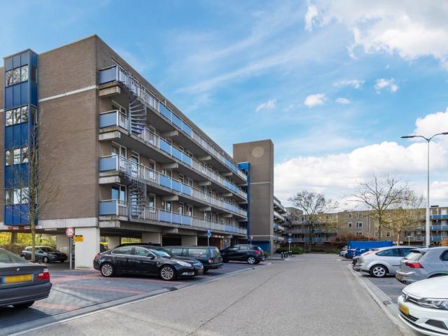 MVGM Te huur: Ouvertureweg 191, alphen a/d rijn