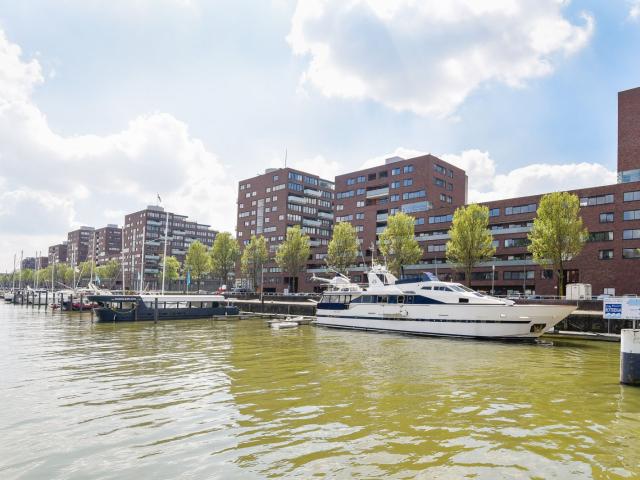 MVGM Te huur: Louis pregerkade 162, rotterdam