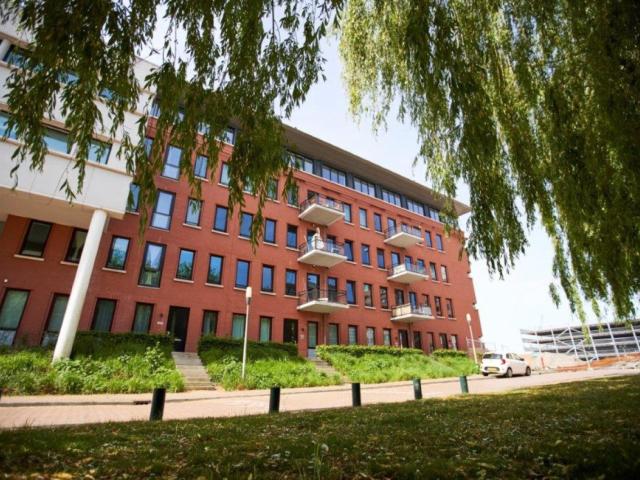 MVGM Te huur: Maanplein 92, den haag