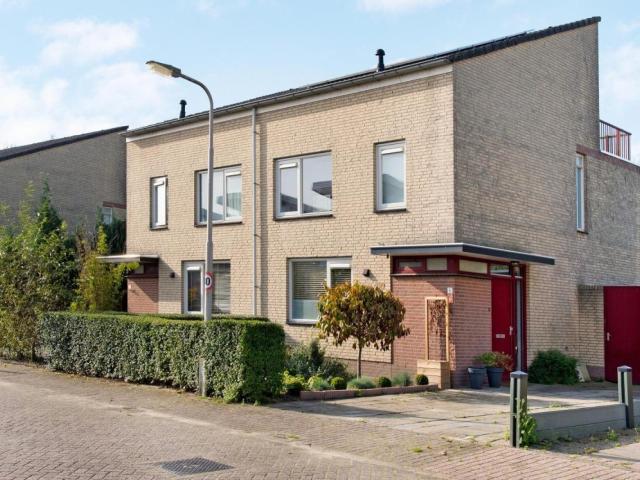 MVGM Te huur: Nistelrodestraat 63, tilburg