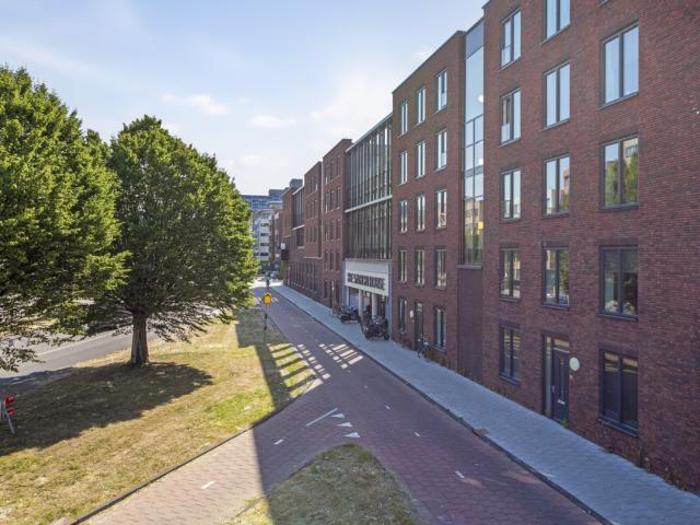 MVGM Te huur: Schipholweg 208, leiden