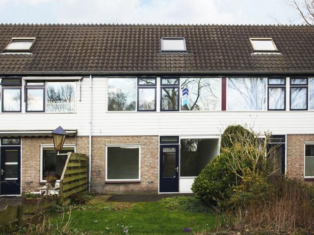 MVGM Te huur: Plutohof 16, maarn