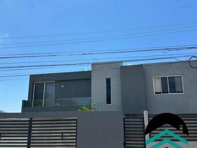MXCV2527 Casa en Venta Col. Arenal Info 833 127 3608