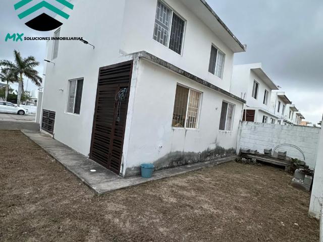 MXCR25102 Casa en renta Fracc. 17 de enero INFO 833 127 3608