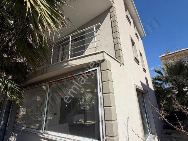 My Gayrimenkul Efekent'te Tripleks Müstakil Villa 220m