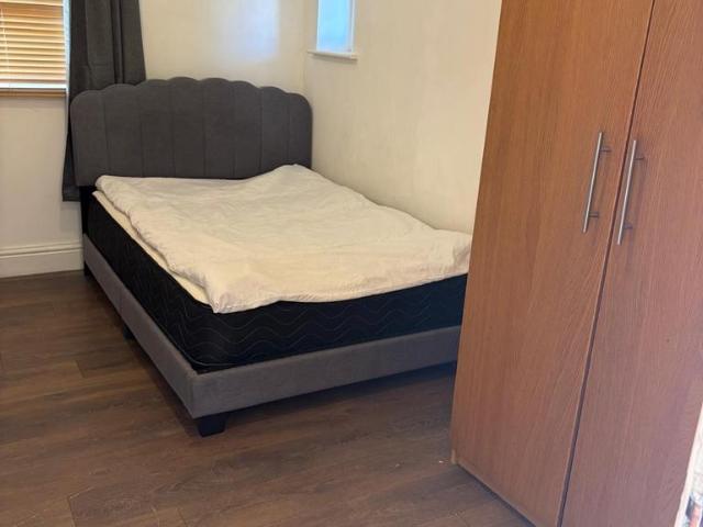My Street, Salford M5 2 bed ground floor flat to rent £1,300 pcm £300 pw