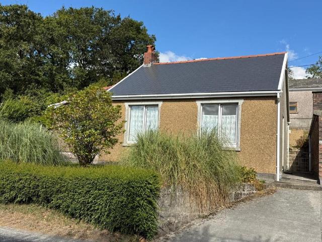Mynyddcerrig SA15 3 bed detached bungalow to rent £895 pcm £207 pw