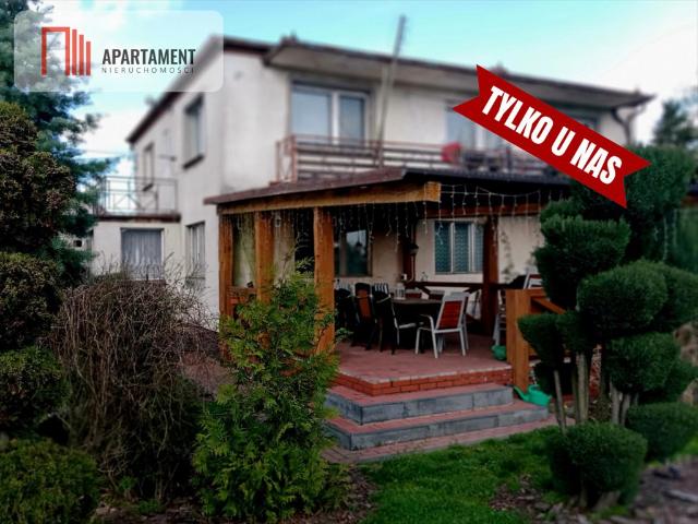 Dom 240 m² z ogrodem i budynkami gospodarczymi