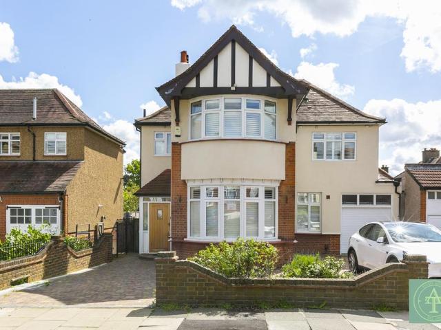 Myddelton Gardens, Winchmore Hill, London, N21 2PA, United Kingdom | 6 bed house for rent #114202315 | Rentberry