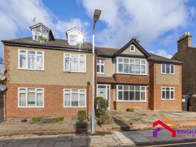 Myddleton Road, Uxbridge UB8, 1 bed flat to rent, £1,395 pcm | PrimeLocation