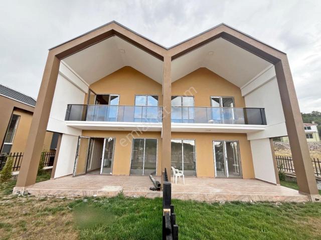 Myg'den Çamlıdere'de Satılık Sıfır Dubleks Full Yapılı Villa