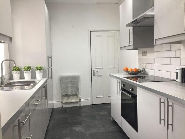 Myrtle Grove, Newcastle Upon Tyne 5 bed maisonette to rent £3,313 pcm £765 pw